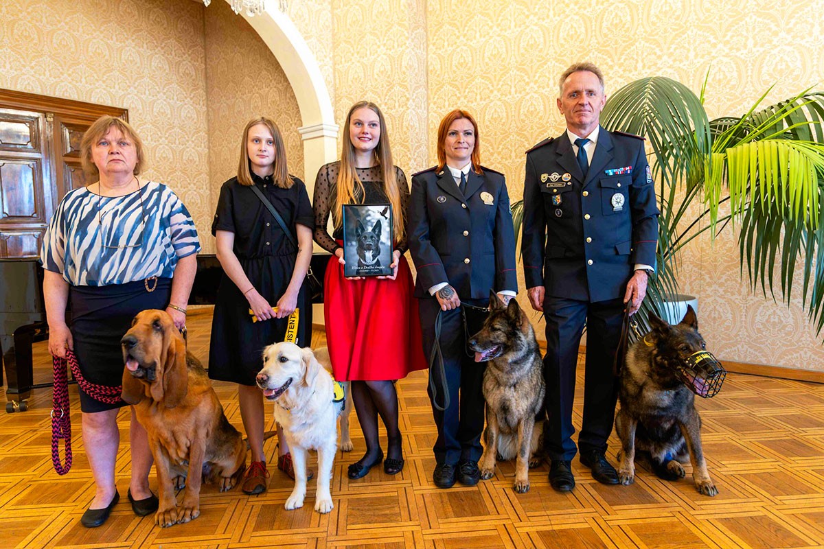 В Праге торжественно вручили премию «Храброе собачье сердце»