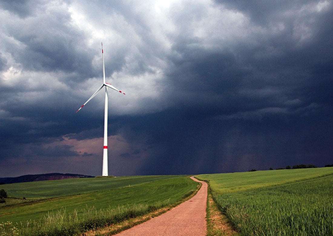 В Чехии объявили предупреждение о сильных грозах
