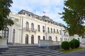 Посольство РФ отреагировало на слова президента Чехии, сравнившего Россию с нацистской Германией