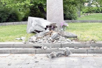 В России возбудили уголовное дело из-за уничтожения памятника красноармейцам в Чехии