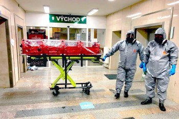 В больницу Праги доставили иностранца с симптомами лихорадки Эбола