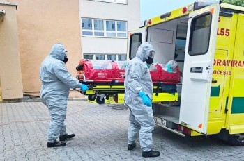 Подозрения на лихорадку Эбола у пациента пражской больницы не подтвердились 