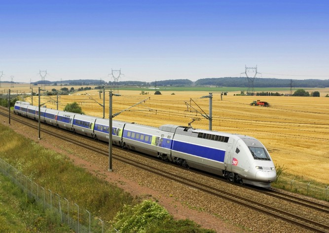 Во Франции репетировавшего в туалете поезда актера приняли за террориста