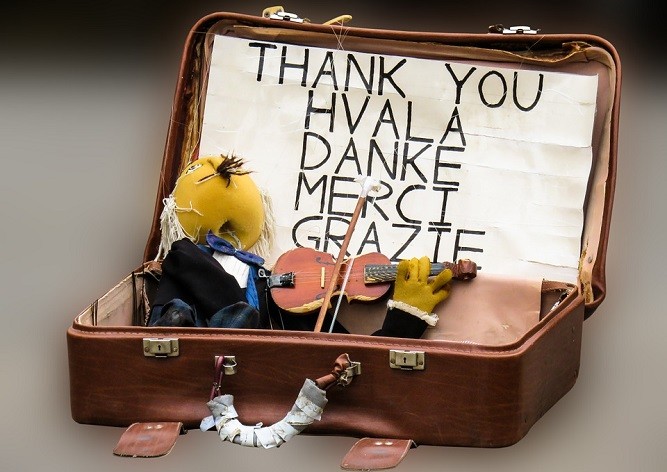 В Чехии два иностранца собирали пожертвования под видом глухих