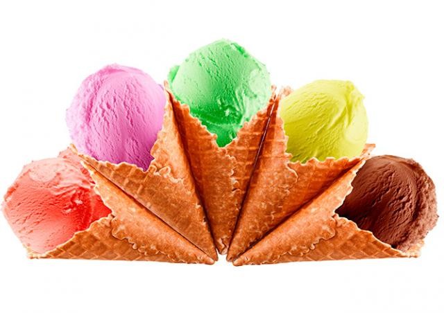 Школьников в центре Праги бесплатно угостят мороженым