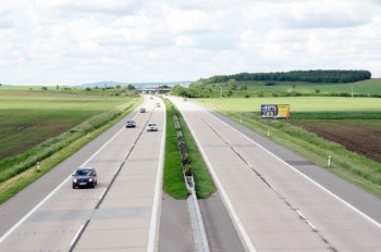 Качество дорог в Чехии оказалось хуже, чем в Таджикистане и Гамбии