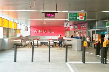 После ремонта открылся второй вход на станцию метро Anděl