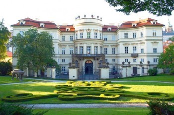 Лобковицкий дворец в Праге на один день откроют для туристов