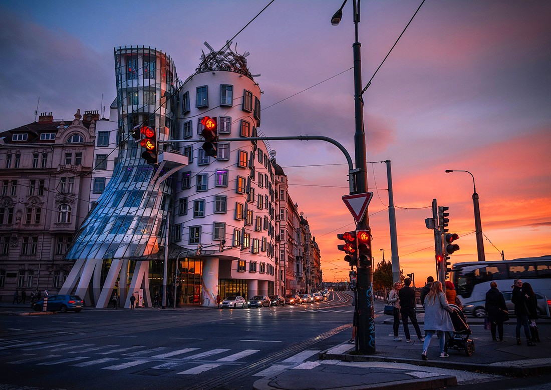 Дым из Канады может стать причиной необычных цветов восхода и заката в Чехии