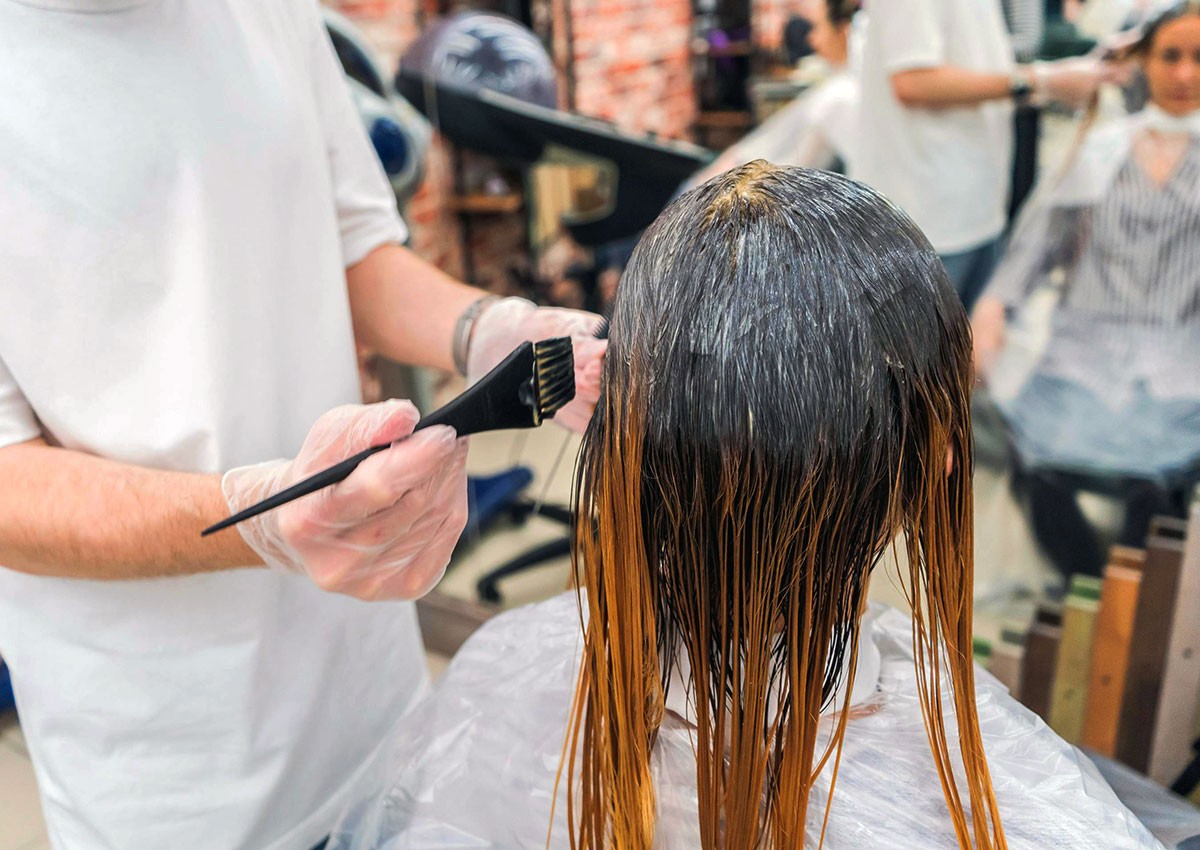 На чешский рынок попали опасные краски для волос и косметика