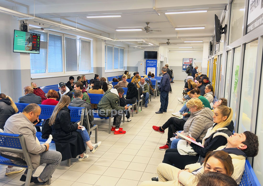 Появилось новое видео крушения самолета в Индии. Чудом выжил один пассажир