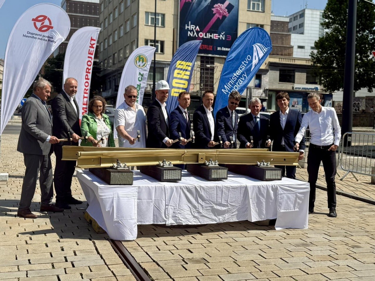 В субботу в центре Праги разверзнется транспортный ад