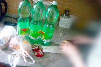 В Чехии полицейские оплатили покупки пенсионера, потерявшего бумажник: видео