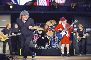В Праге выступит группа AC/DC