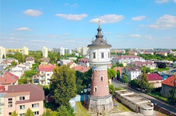 В Праге все еще продают водонапорную башню, переделанную под жилье