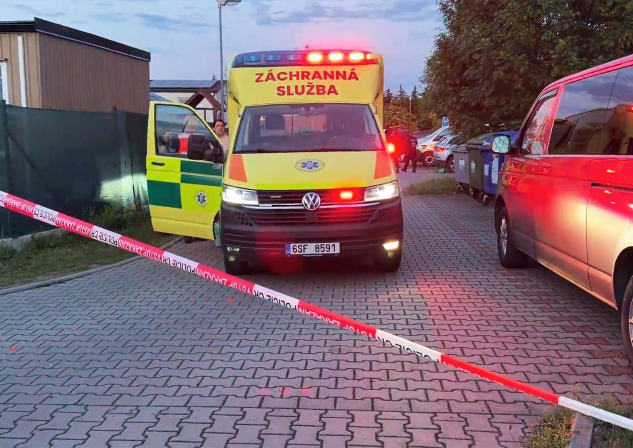 Под Прагой таксист выстрелил в пассажира