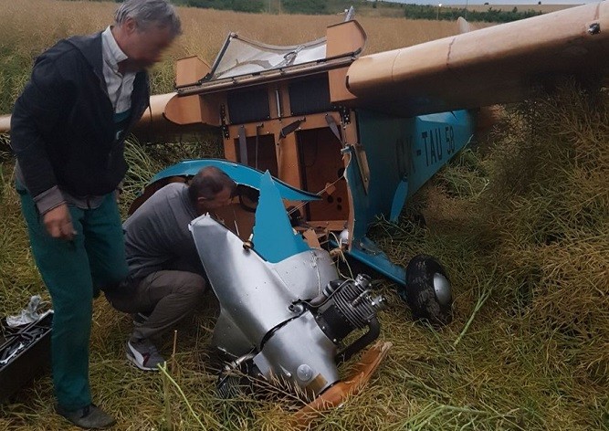 В Праге потерпел крушение исторический самолет