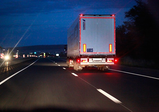 В Чехии из фуры спящего водителя украли телевизоры на 1,4 млн крон