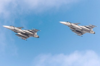 Истребители перехватили над Прагой не отвечавший «Боинг» 