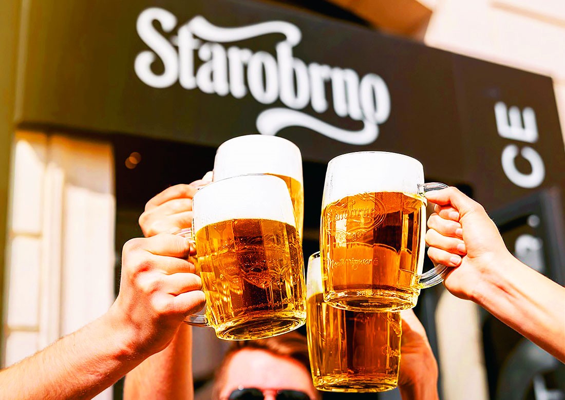 Житель Чехии подстрелил двух пьяных незнакомцев, напавших на него у банкомата