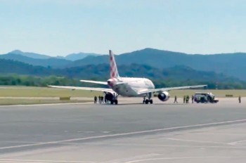 Человека засосало в двигатель самолета в аэропорту Милан-Бергамо