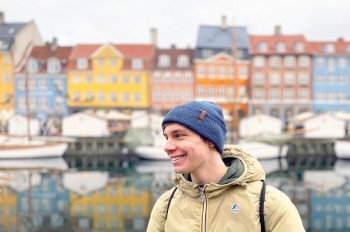 Названы самые счастливые города мира