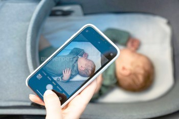 В Чехии полиция призвала родителей не создавать детям цифровой след 