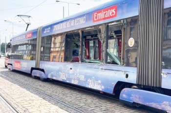 В Праге автобус врезался в трамвай