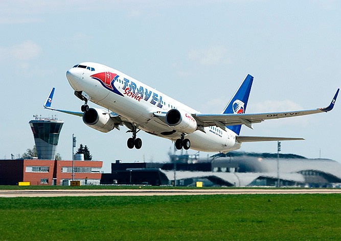 Из-за пьяного бортпроводника рейс чешской авиакомпании задержали на 5 часов