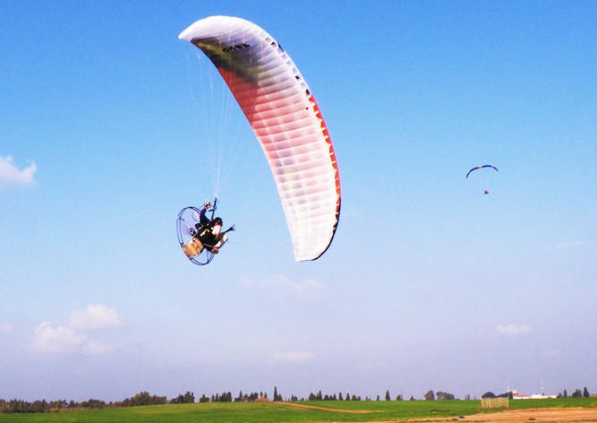 В Чехии разбился участник чемпионата Европы по параглайдингу