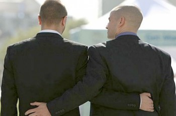 Названо число официально зарегистрированных однополых пар в Чехии