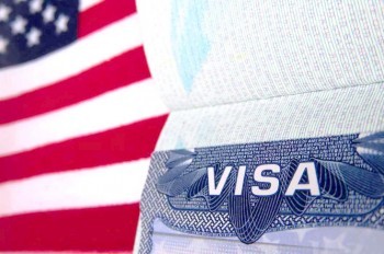 Консульства США прекратят выдачу виз россиянам