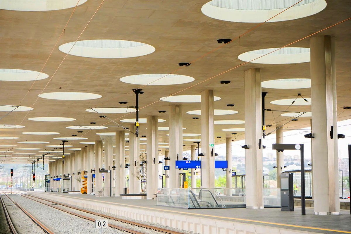 В Праге открыли новый железнодорожный вокзал Bubny и станцию Výstaviště: фото и видео