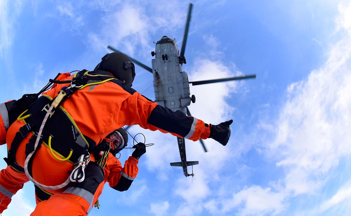 Во вторник над Прагой и Пльзенем пролетит формация из 11 вертолетов
