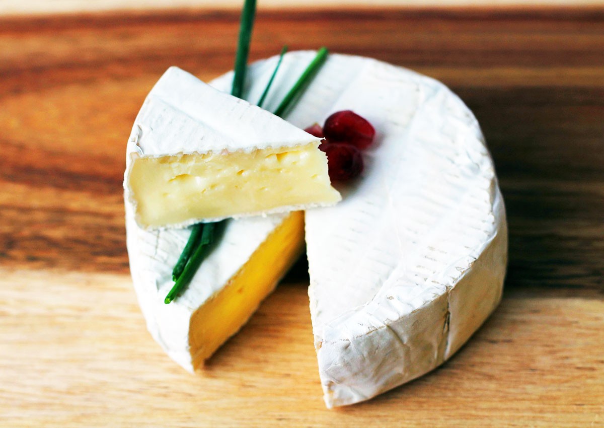 В чешские супермаркеты попал опасный для здоровья сыр