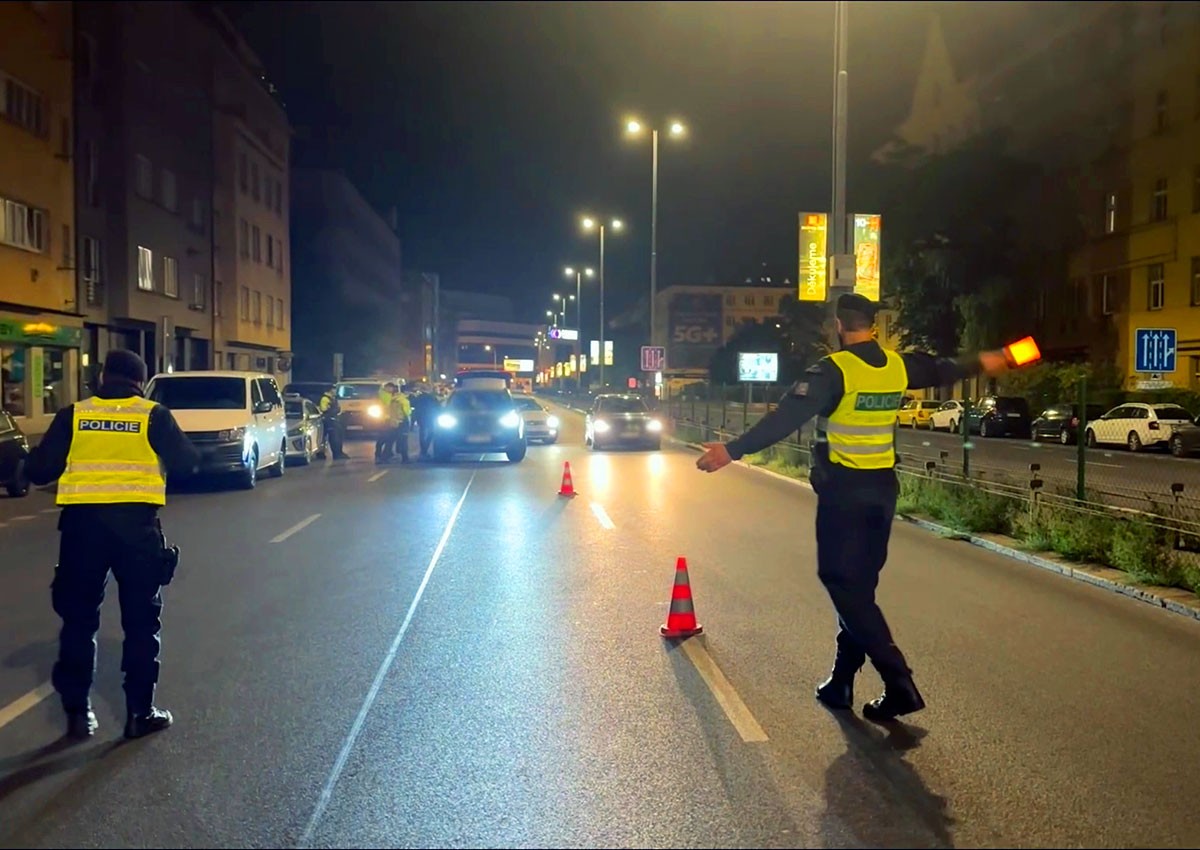 Полиция Праги провела масштабную проверку водителей и «сорвала куш»