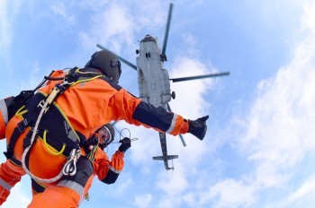 Во вторник над Прагой и Пльзенем пролетит формация из 11 вертолетов