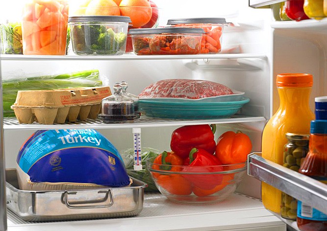 Panasonic представила холодильник, приезжающий по зову хозяина