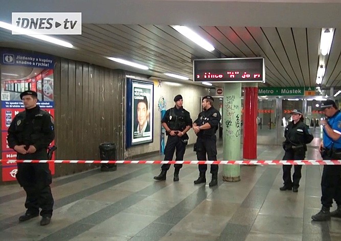 Из-за подозрительного предмета в Праге эвакуировали станцию метро