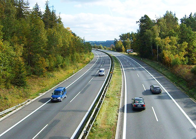 Минтранс Чехии объявил цены на дорожные виньетки на 2018 год