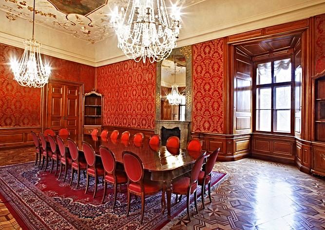 Роскошный дворец Минкульта Чехии на один день откроется для туристов