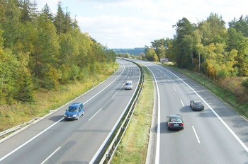 Минтранс Чехии объявил цены на дорожные виньетки на 2018 год