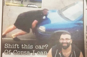 Культурист голыми руками убрал с дороги мешавшую ему машину: видео