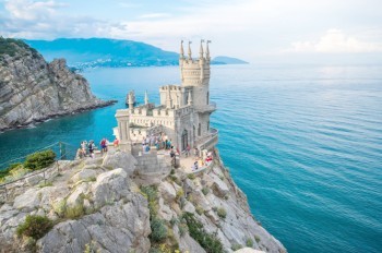 Чешский премьер открестился от слов Земана о Крыме