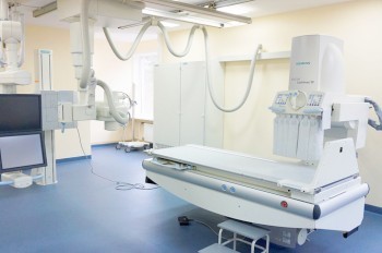 Пациентку в чешской больнице насмерть раздавил рентгеновский аппарат