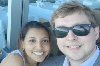 Испугавшийся авиакатастрофы британец наспех сделал предложение девушке