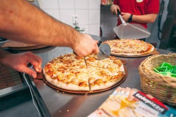 Доставка за 40 минут или не платите: на чешский рынок вышла Telepizza