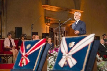 Президент Чехии посмертно наградил молодого чеха, павшего за Украину 