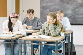 В Чехии сошел с рельсов грузовой поезд