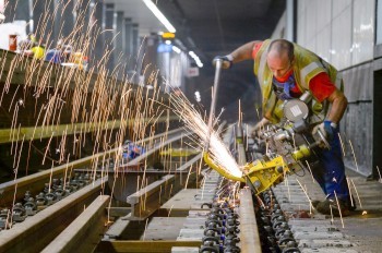 Во вторник и в выходные в Праге не будет работать участок метро